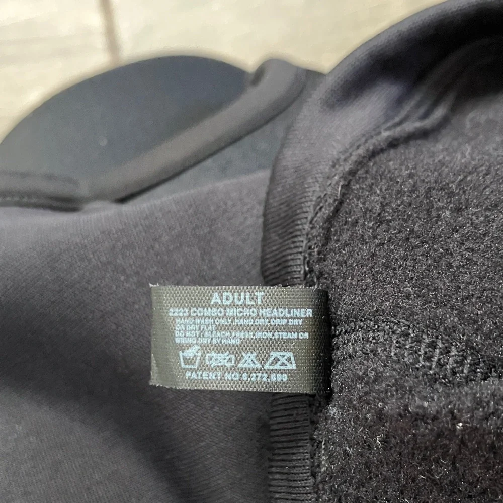 Black Seirus Balaclava with Breath Vent